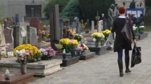 Commemorazione dei defunti ad Acicatena: bus gratuito e orario cimitero